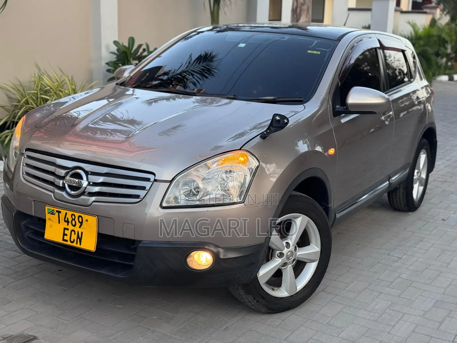 Nissan Dualis 2009 Beige