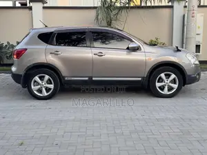 Nissan Dualis 2009 Beige