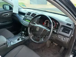 Toyota Crown 2009 Black