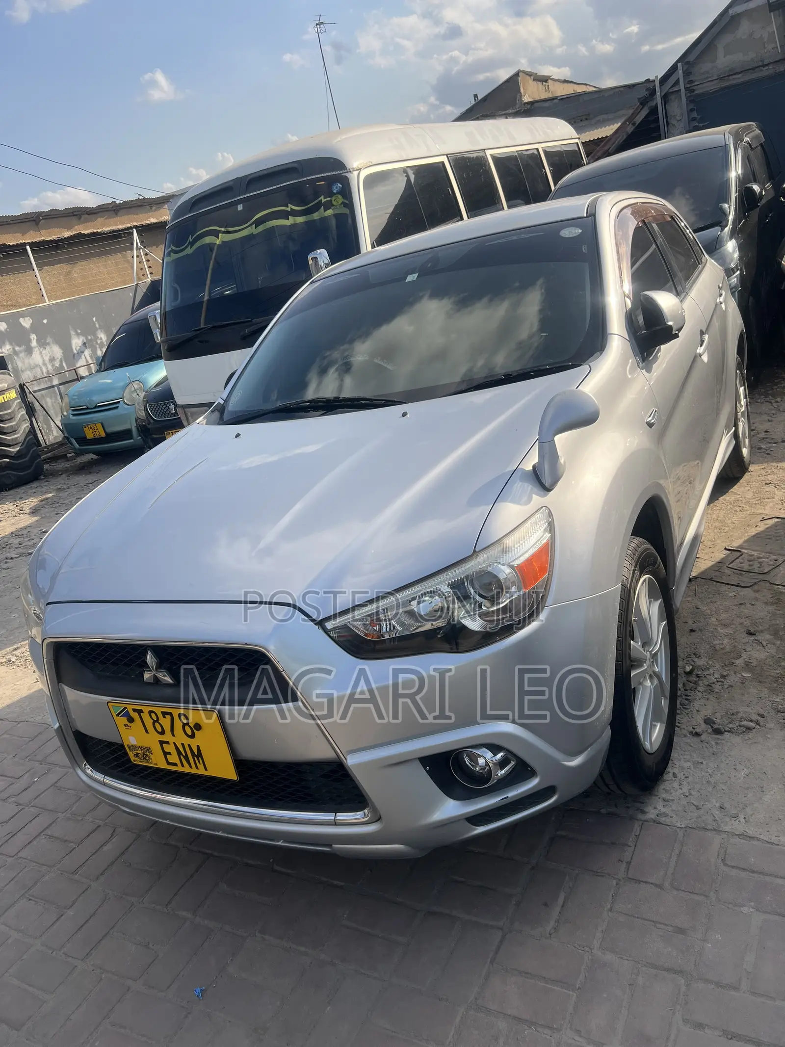 Mitsubishi RVR 2010 Silver