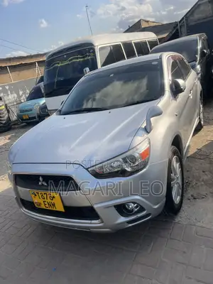 Mitsubishi RVR 2010 Silver