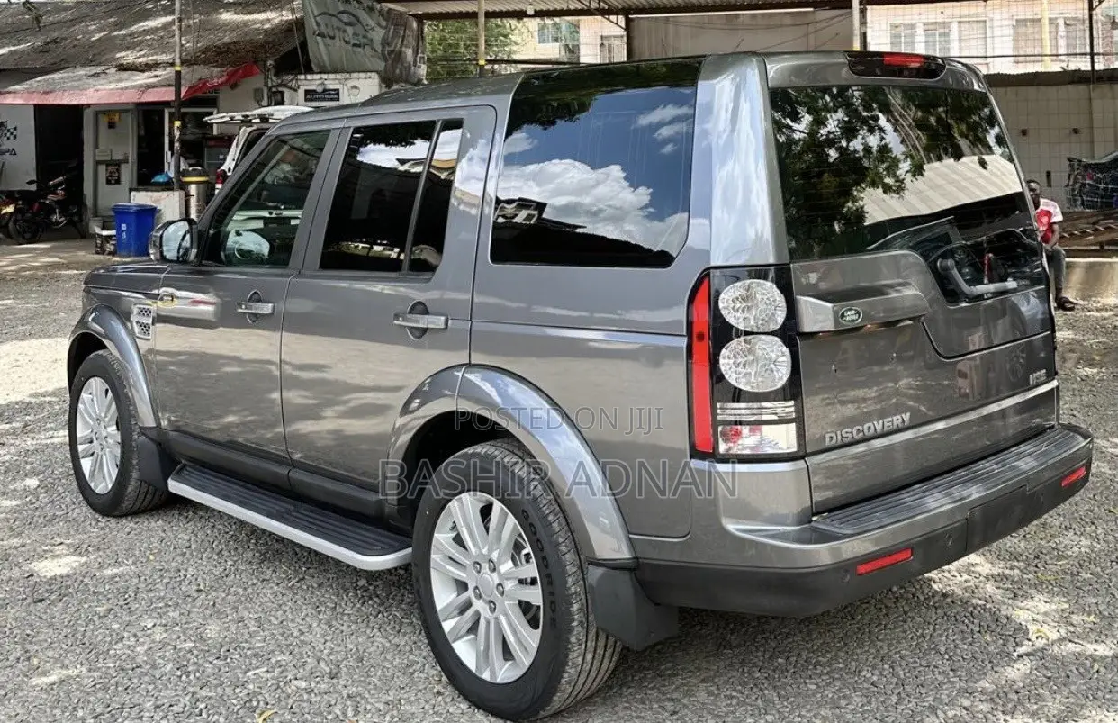 Land Rover Discovery 2016 Gray