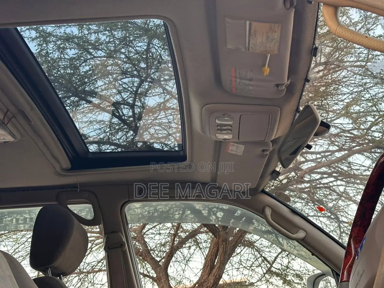 Toyota Land Cruiser 2001 White