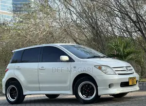 Toyota IST 2004 White