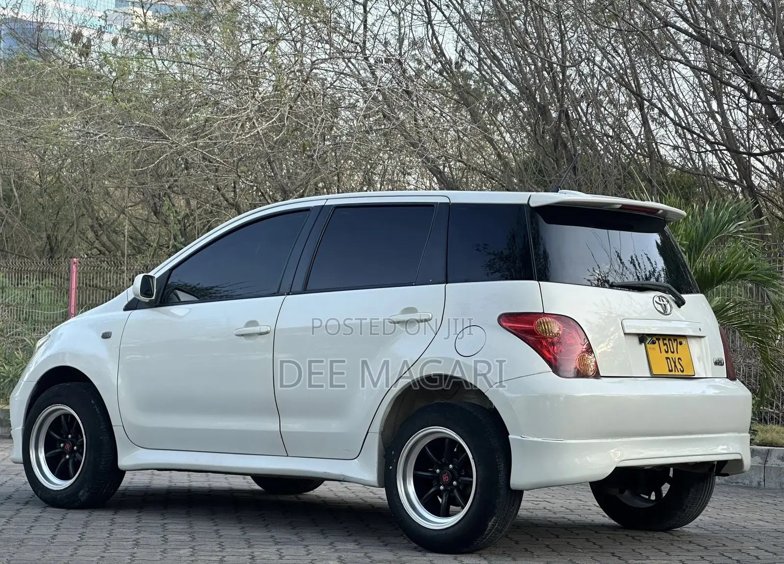 Toyota IST 2004 White