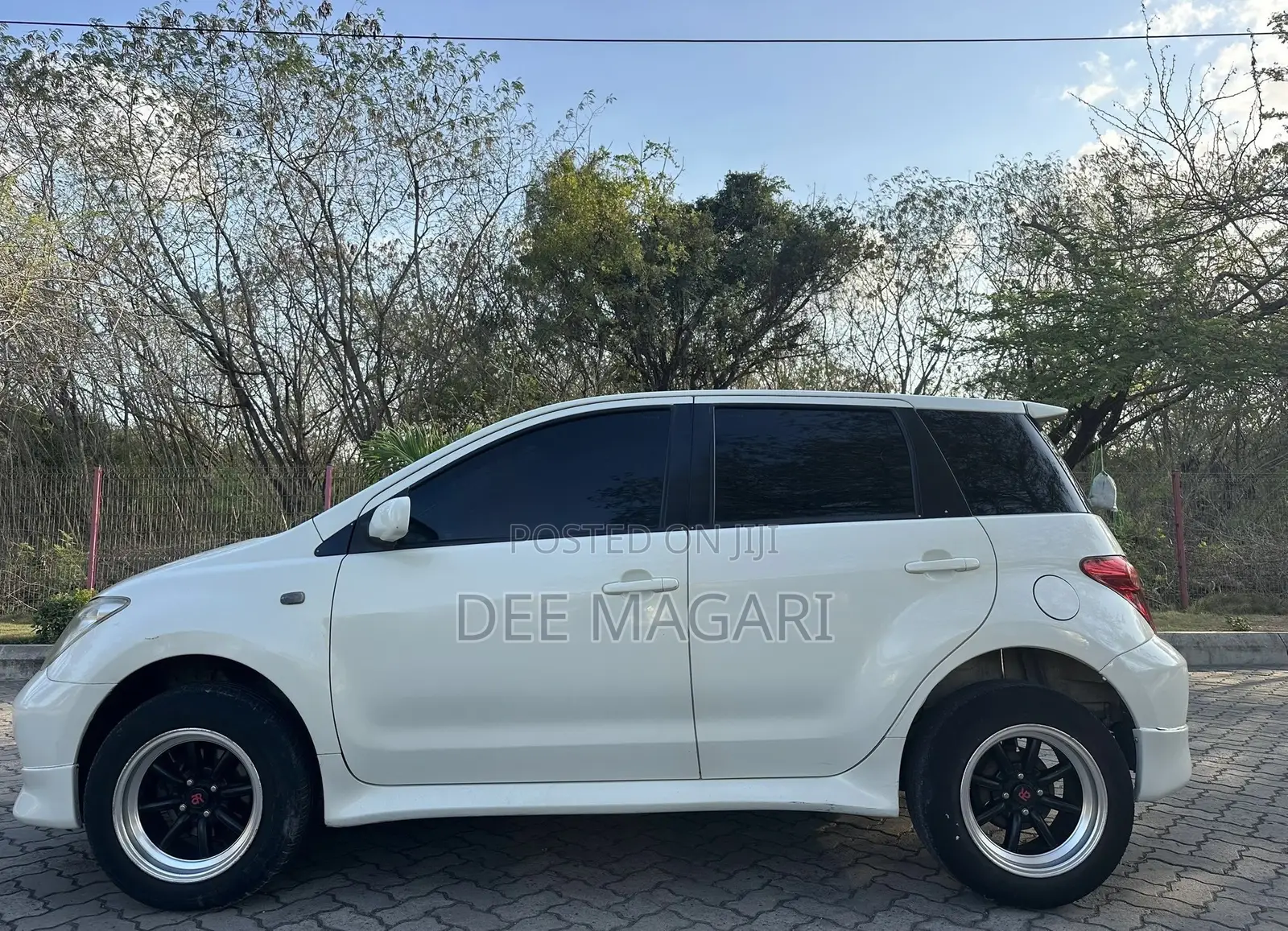 Toyota IST 2004 White