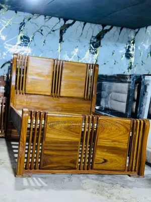 Bed 5/6 Hard Wood