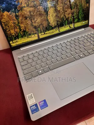 Lenovo IdeaPad 5 Slim 13th Gen i7 16GB Intel Core Ultra 5 SSD 512GB