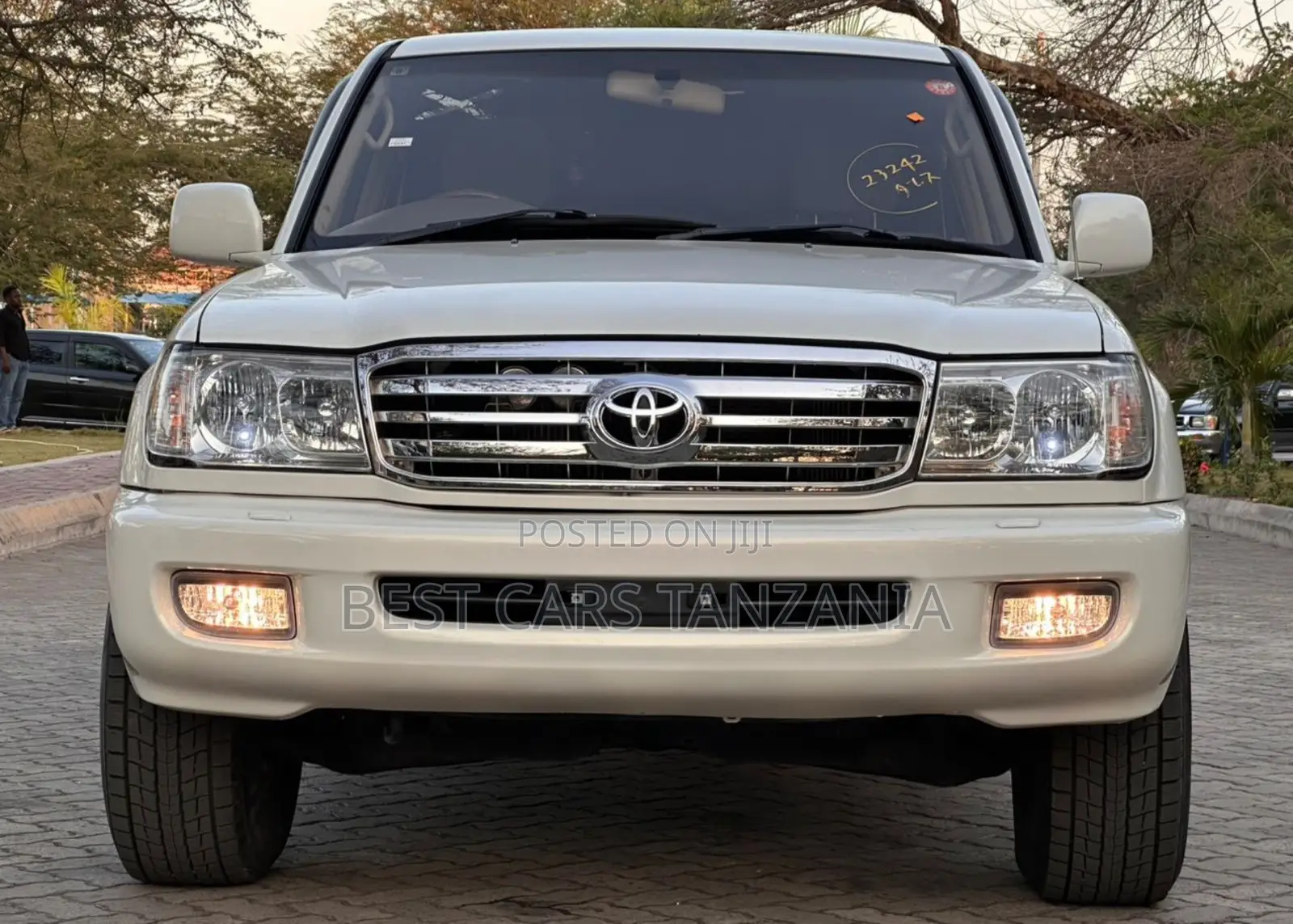 Toyota Land Cruiser 2001 Pearl
