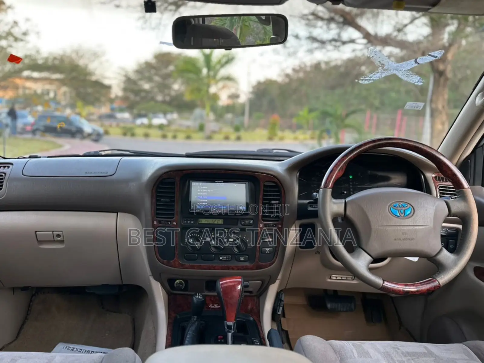 Toyota Land Cruiser 2001 Pearl