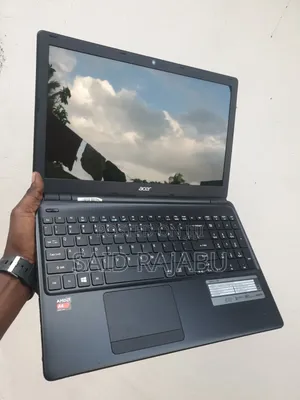 Laptop Acer Aspire E1-522 8GB AMD A4 HDD+SSD 250GB