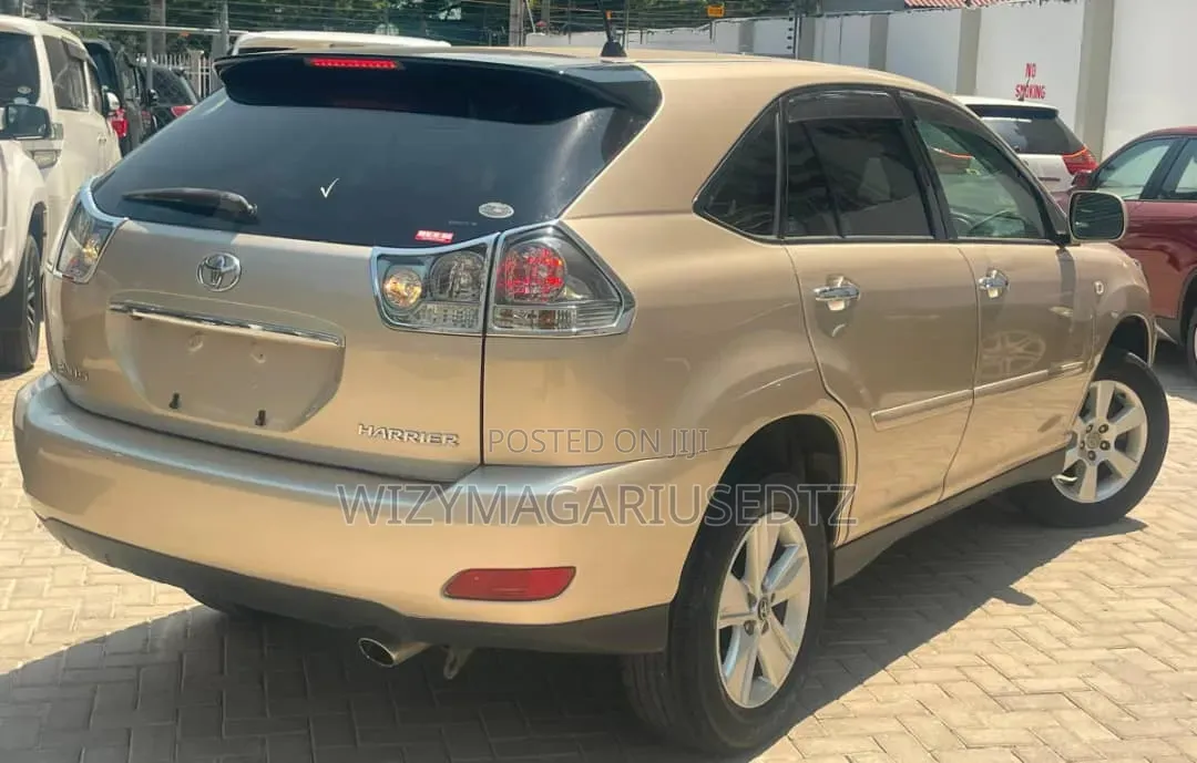 Toyota Harrier 2008 Gold