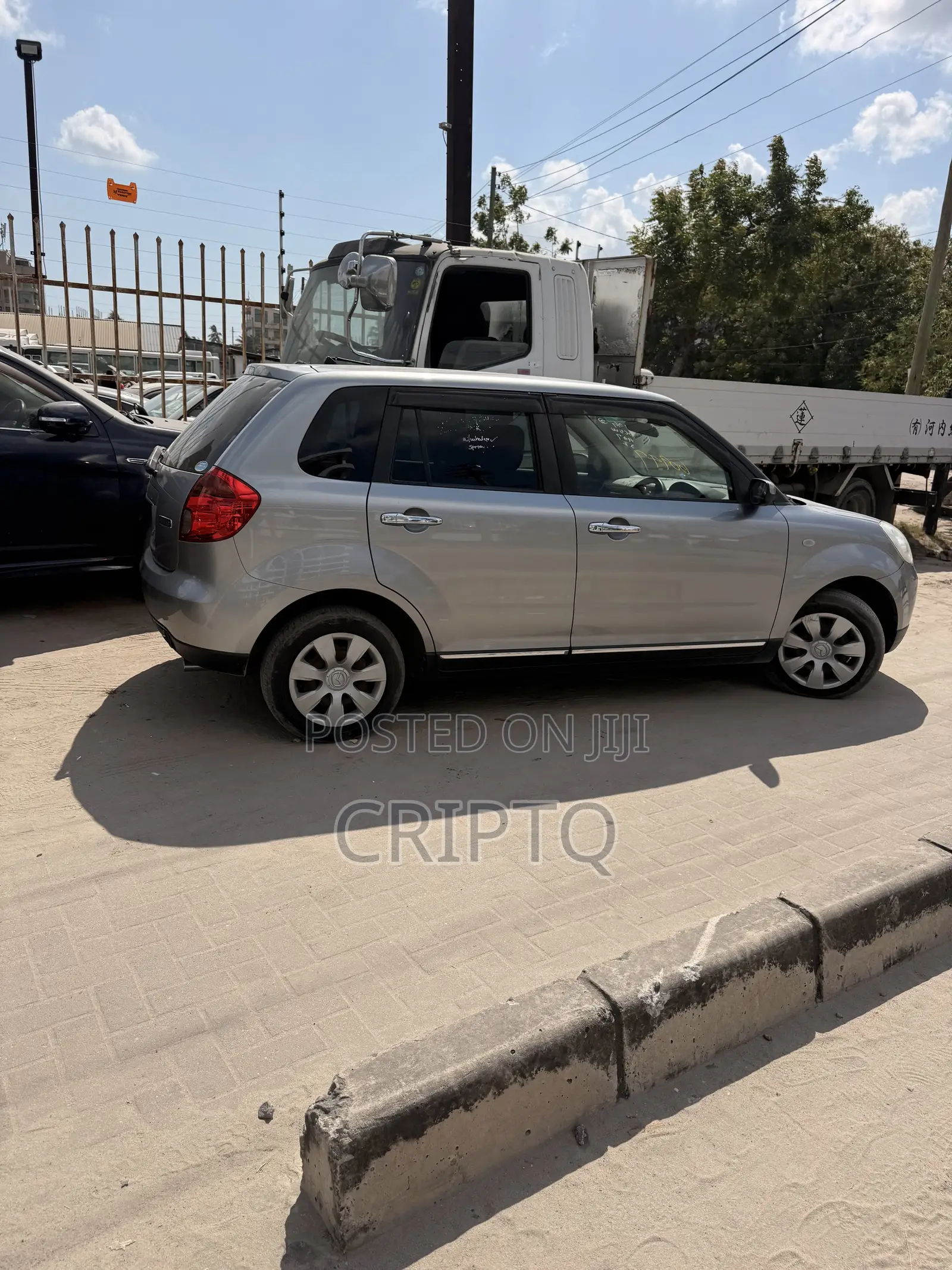 Mazda Verisa 2013 Silver