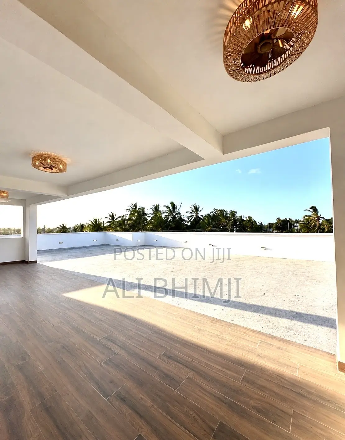 5bdrm Mansion in Kigamboni for sale