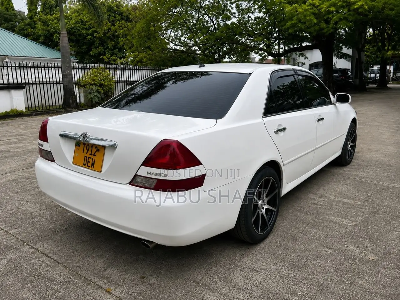 Toyota Mark II 2.0 AWD 2001 White