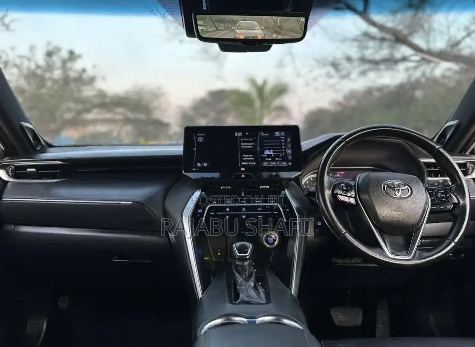 Toyota Harrier Z 2021 White
