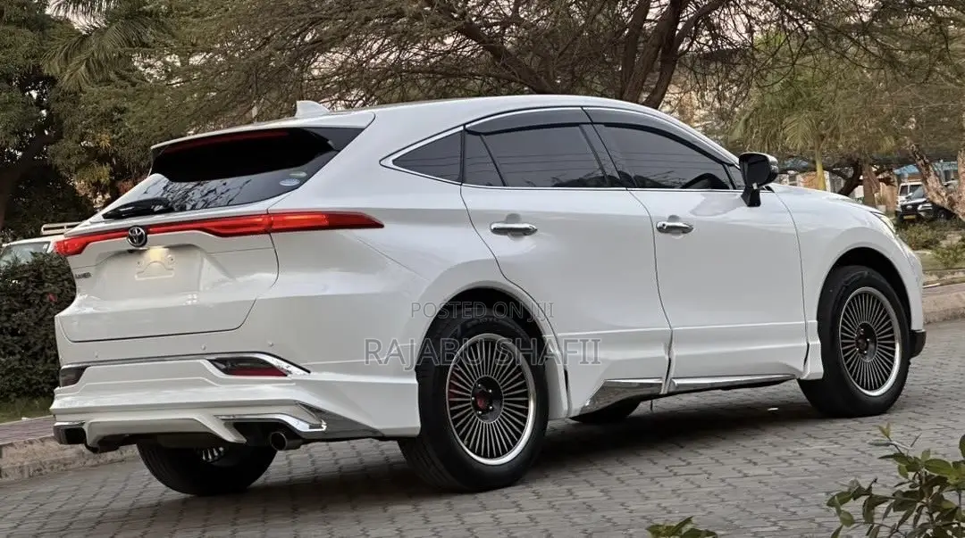 Toyota Harrier Z 2021 White