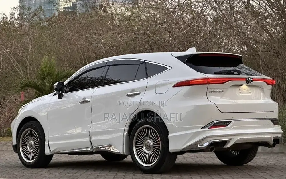 Toyota Harrier Z 2021 White