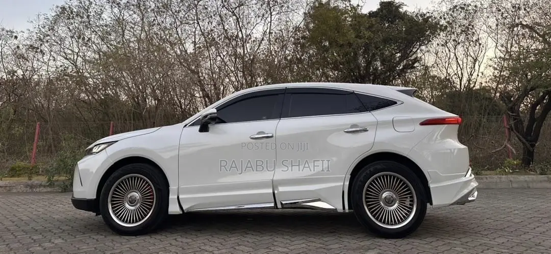 Toyota Harrier Z 2021 White