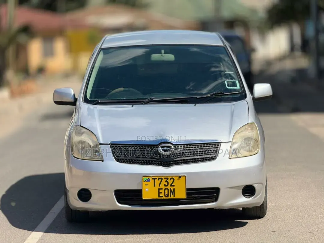 Toyota Corolla Spacio 2004 Silver