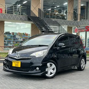 Toyota Ractis 2014 Black