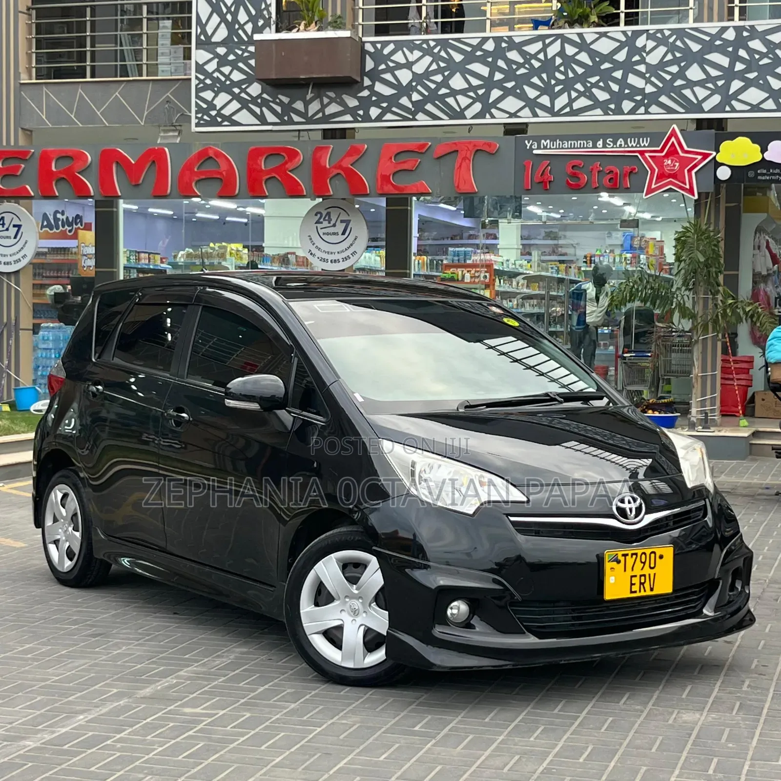Toyota Ractis 2014 Black