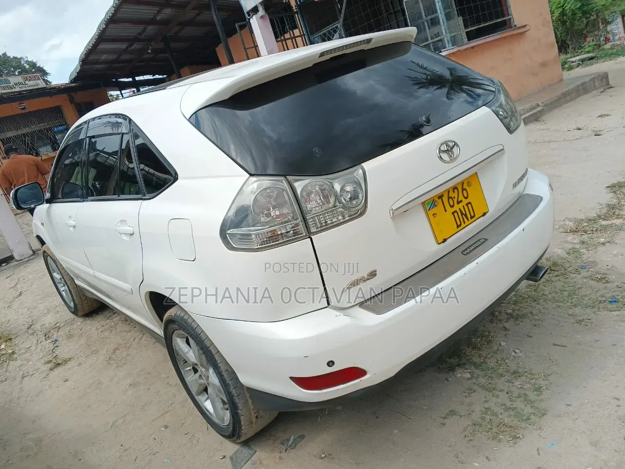 Toyota Harrier 2005 White