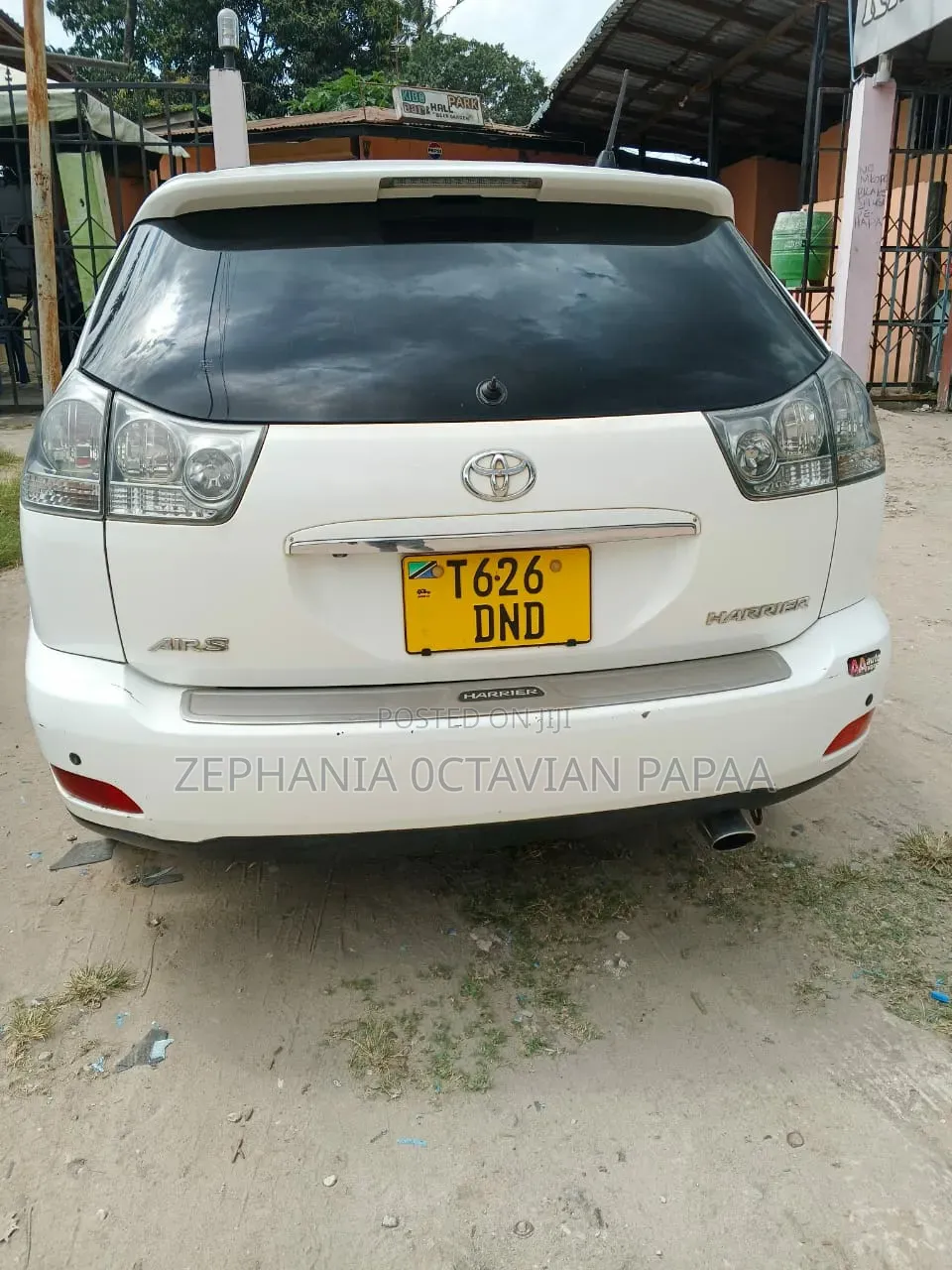 Toyota Harrier 2005 White