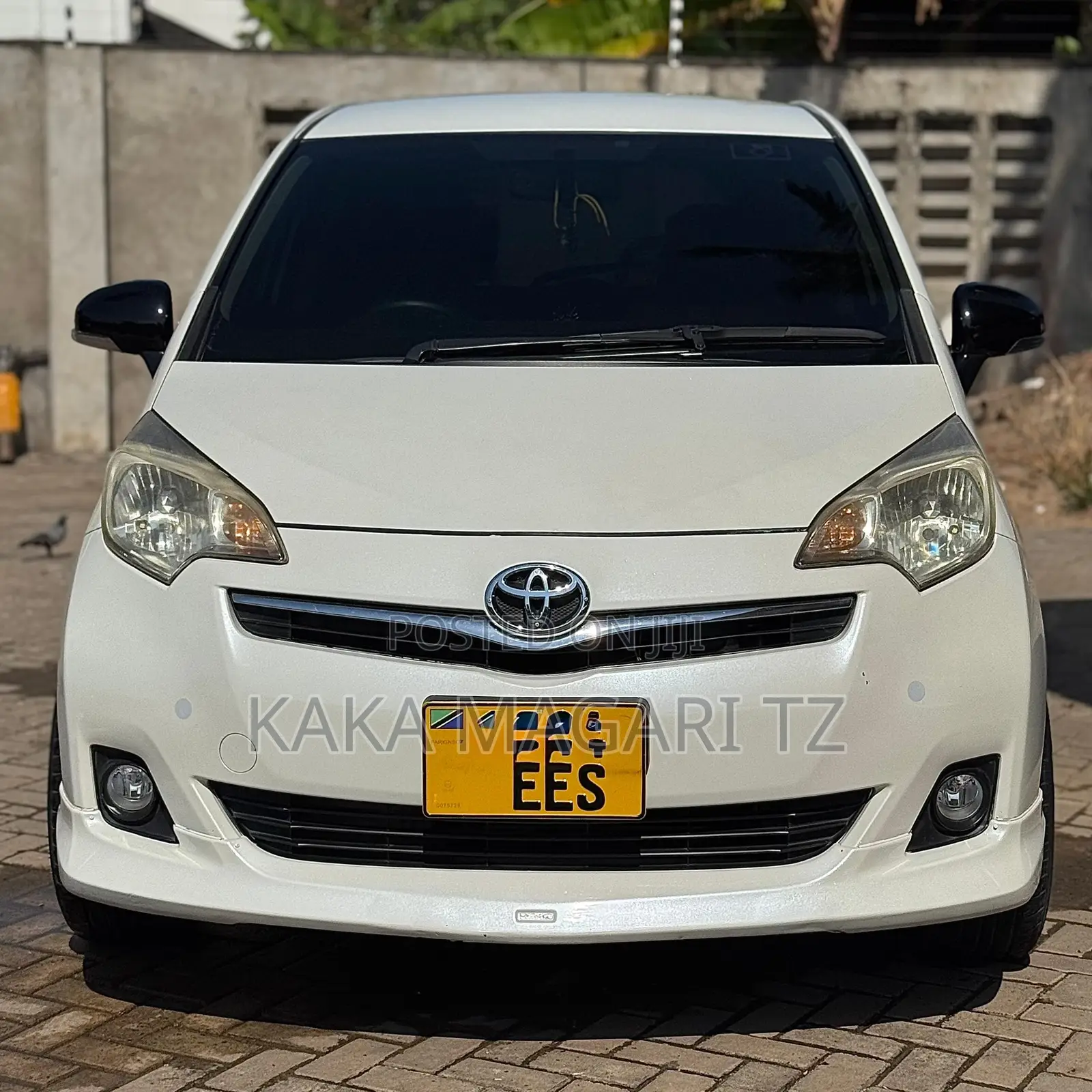 Toyota Ractis 2011 White