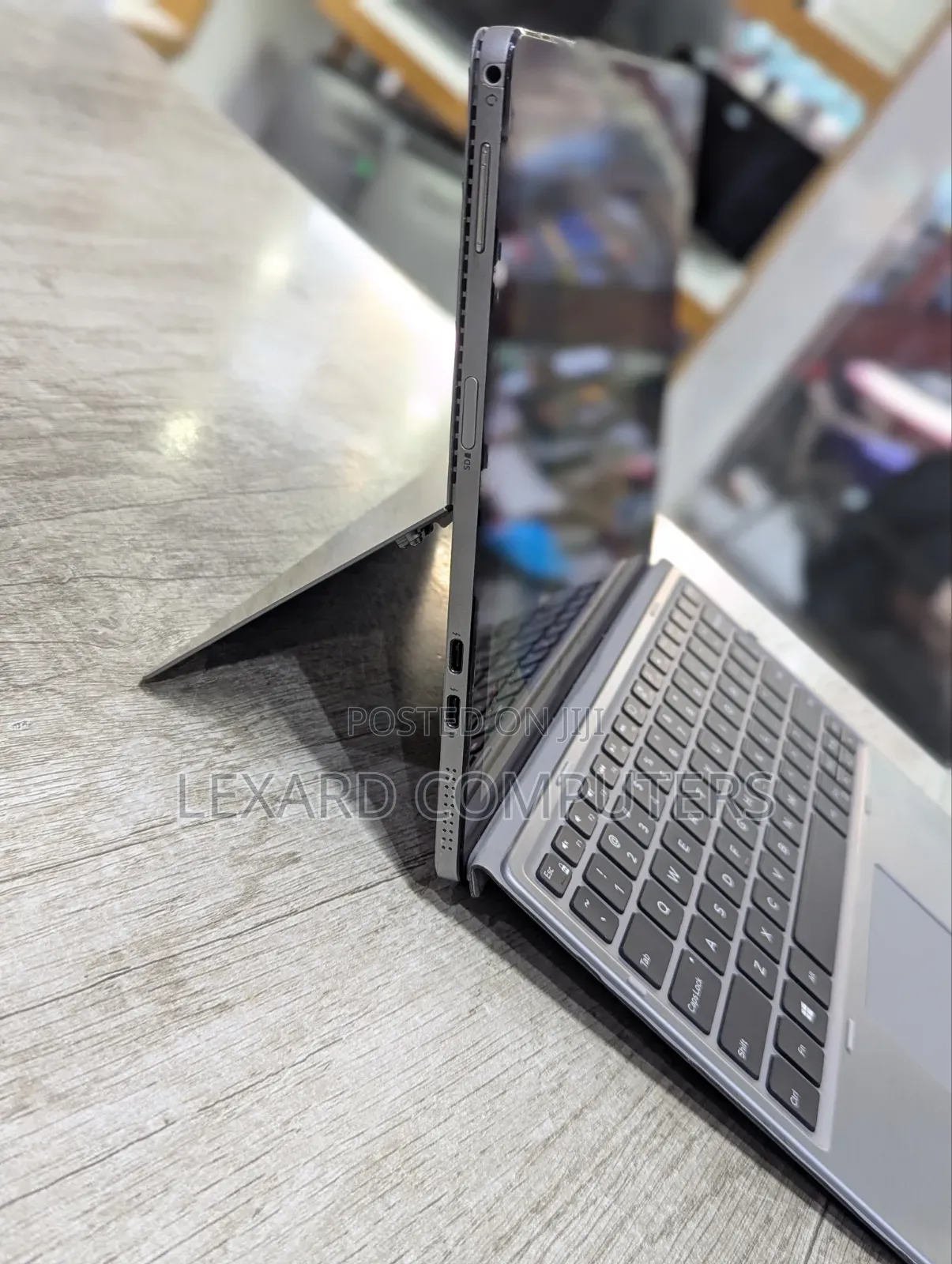 Laptop Dell Latitude 7200 2-in-1 8GB Intel Core i5 SSD 256GB
