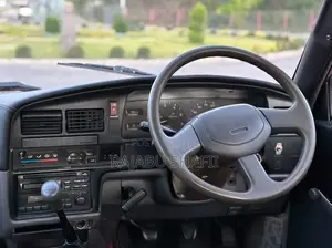 Toyota Hilux 1999 Red