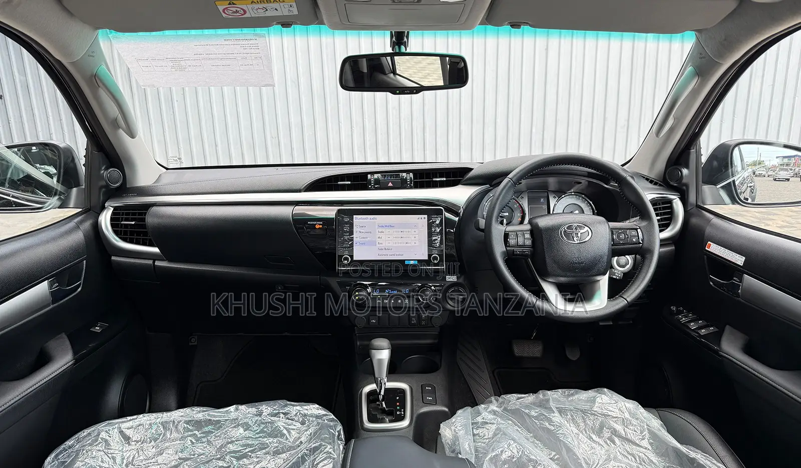 New Toyota Hilux 2026 Black