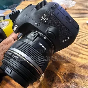 Canon EOS 7D Mark II & Canon EF-S 60mm F/2.8 Macro USM Fixed