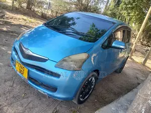 Toyota Ractis 1.3 FWD 2005 Blue