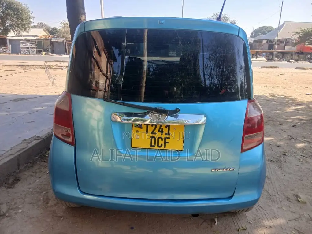 Toyota Ractis 1.3 FWD 2005 Blue