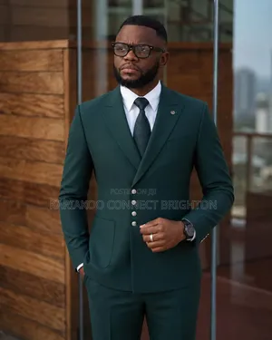 Emerald Executive Suit