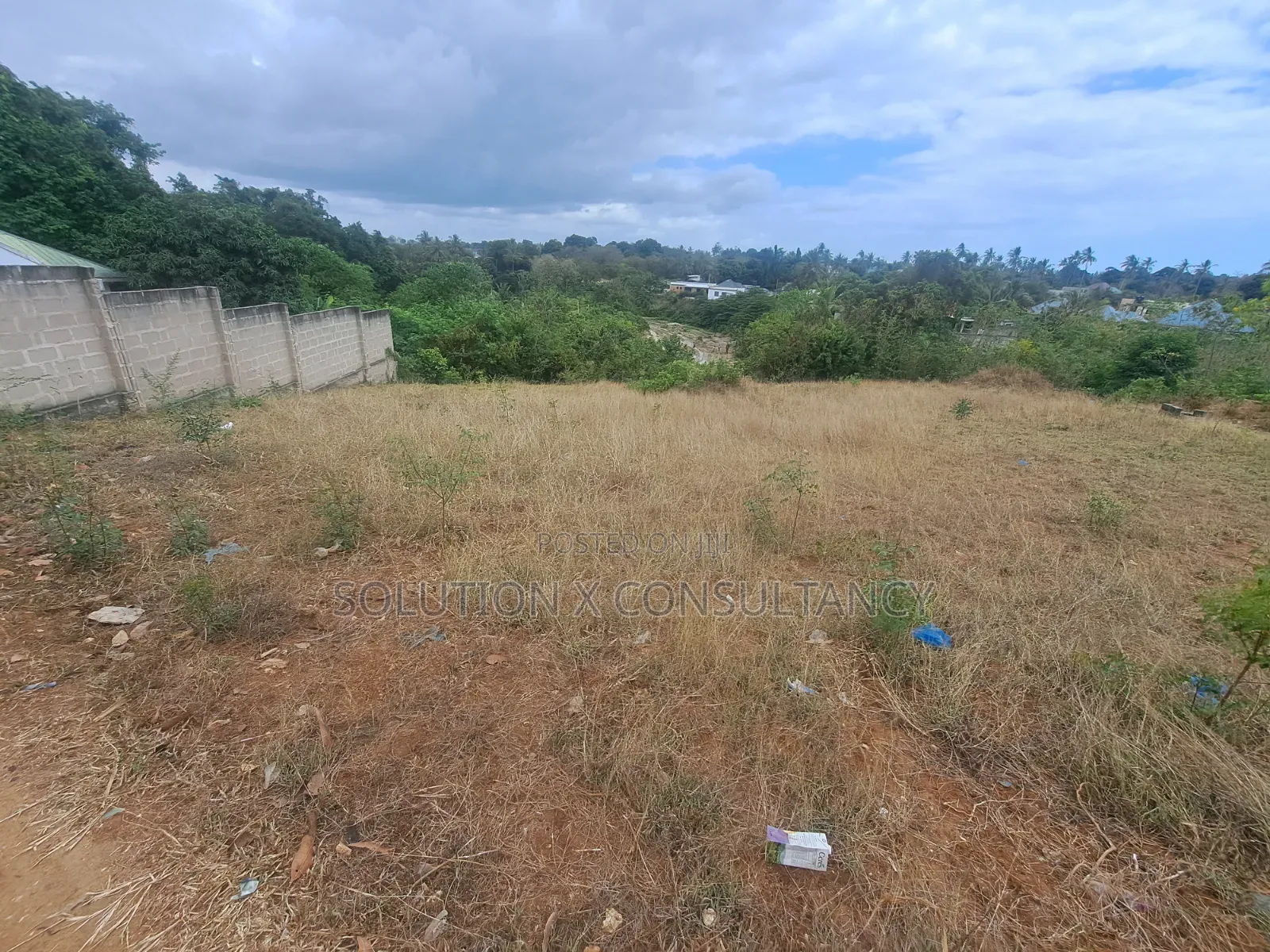 Kiwanja Kinauzwa Boko Karibu Na  National Housing