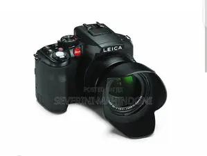 Leica v Lux 4
