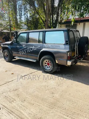 Nissan Patrol 1999 Gray