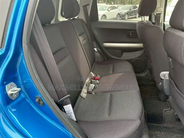 Toyota IST 2004 Pearl