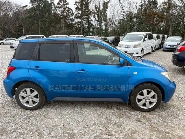 Toyota IST 2004 Pearl