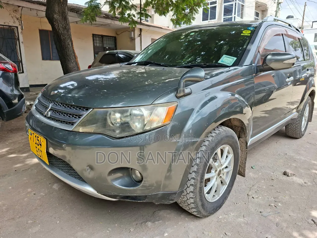 Mitsubishi Outlander 2011 Beige