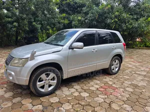 Suzuki Grand Vitara 2018 Gray