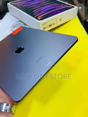 New Apple iPad Pro 12.9 (2022) 128 GB Gray
