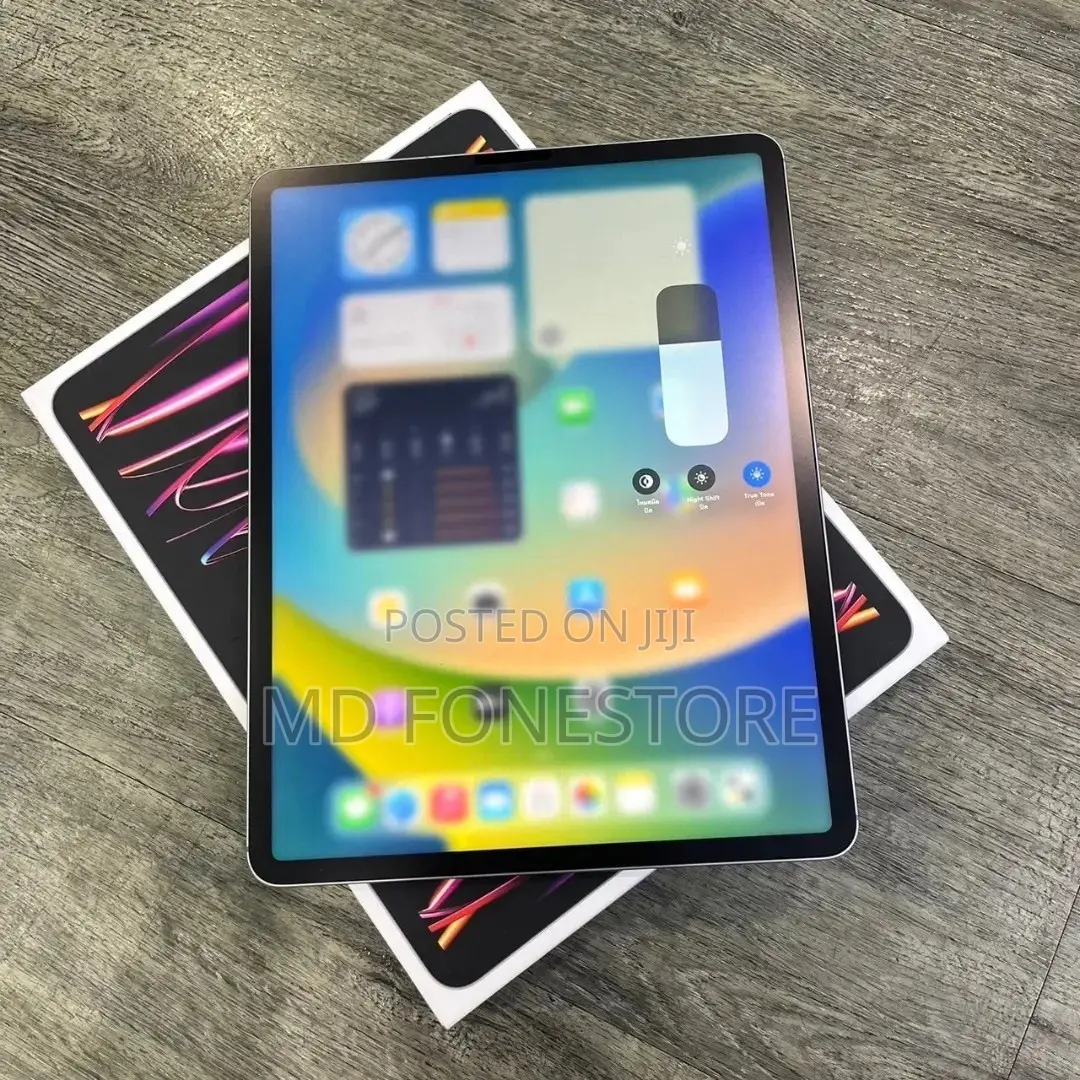 New Apple iPad Pro 12.9 (2022) 128 GB Silver