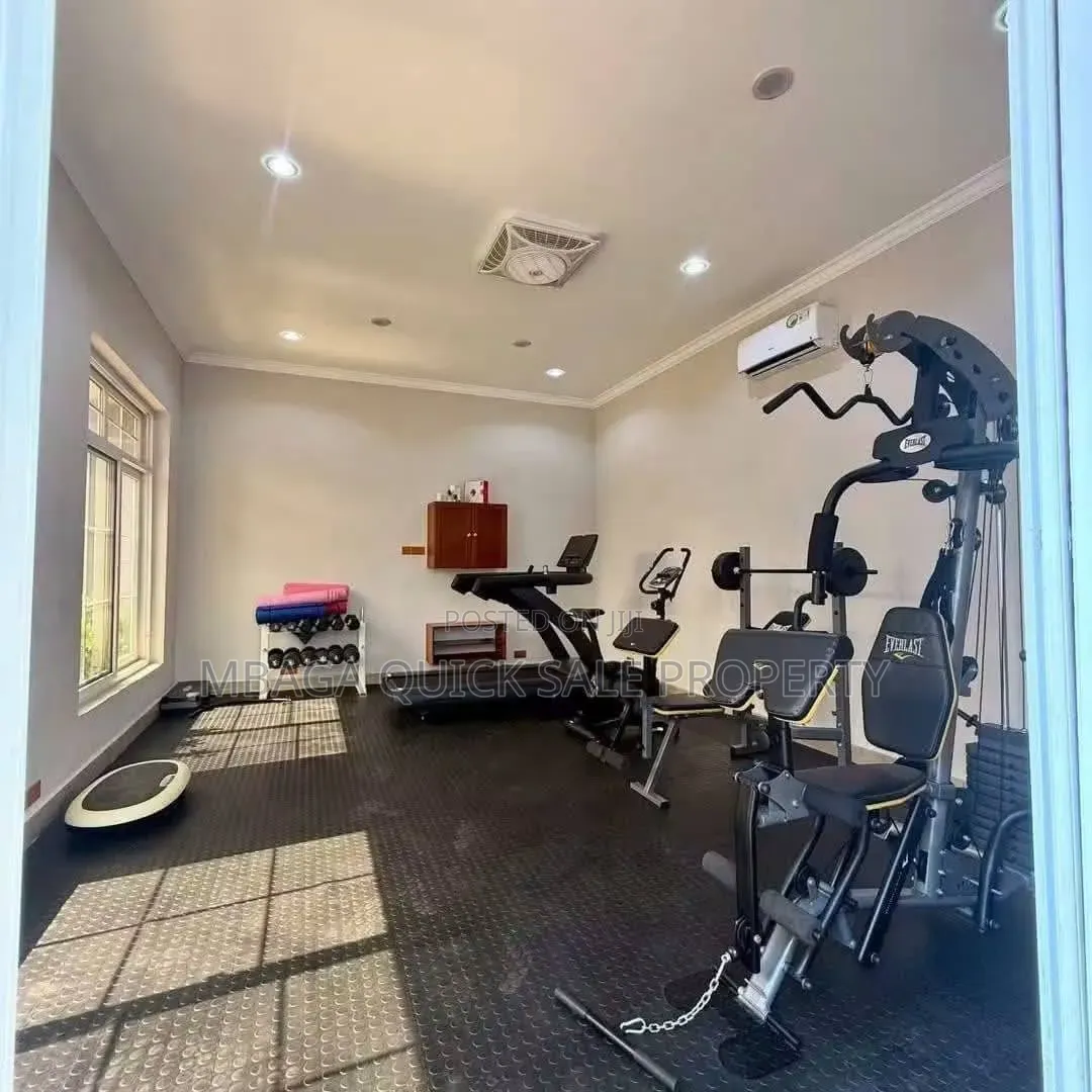 5bdrm House in Mbweni Jkt for sale