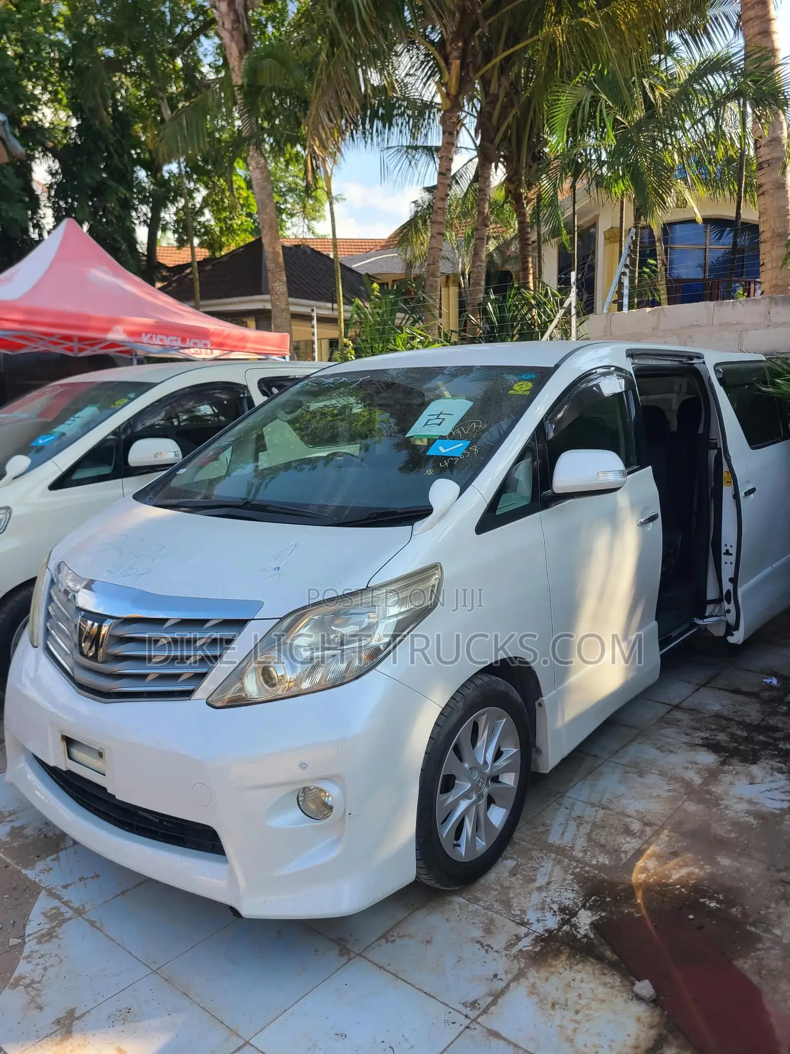 Toyota Alphard 2.4 Petrol AWD 2009 White