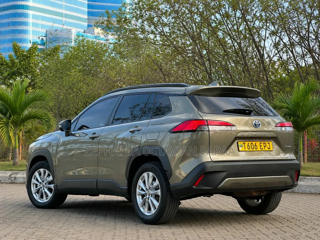 Toyota Corolla Cross 2025 Gray