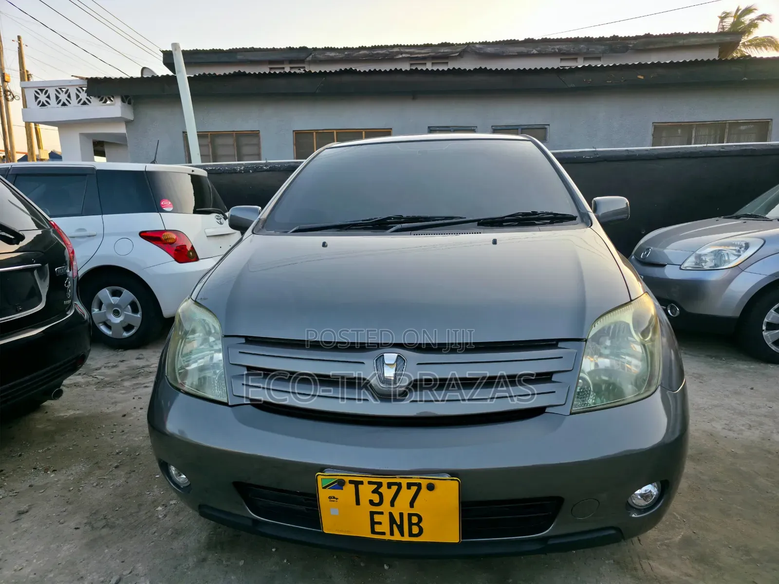 Toyota IST 2005 Gray
