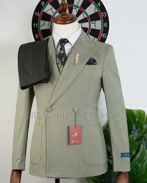 Classic Fashion Wearing Suit